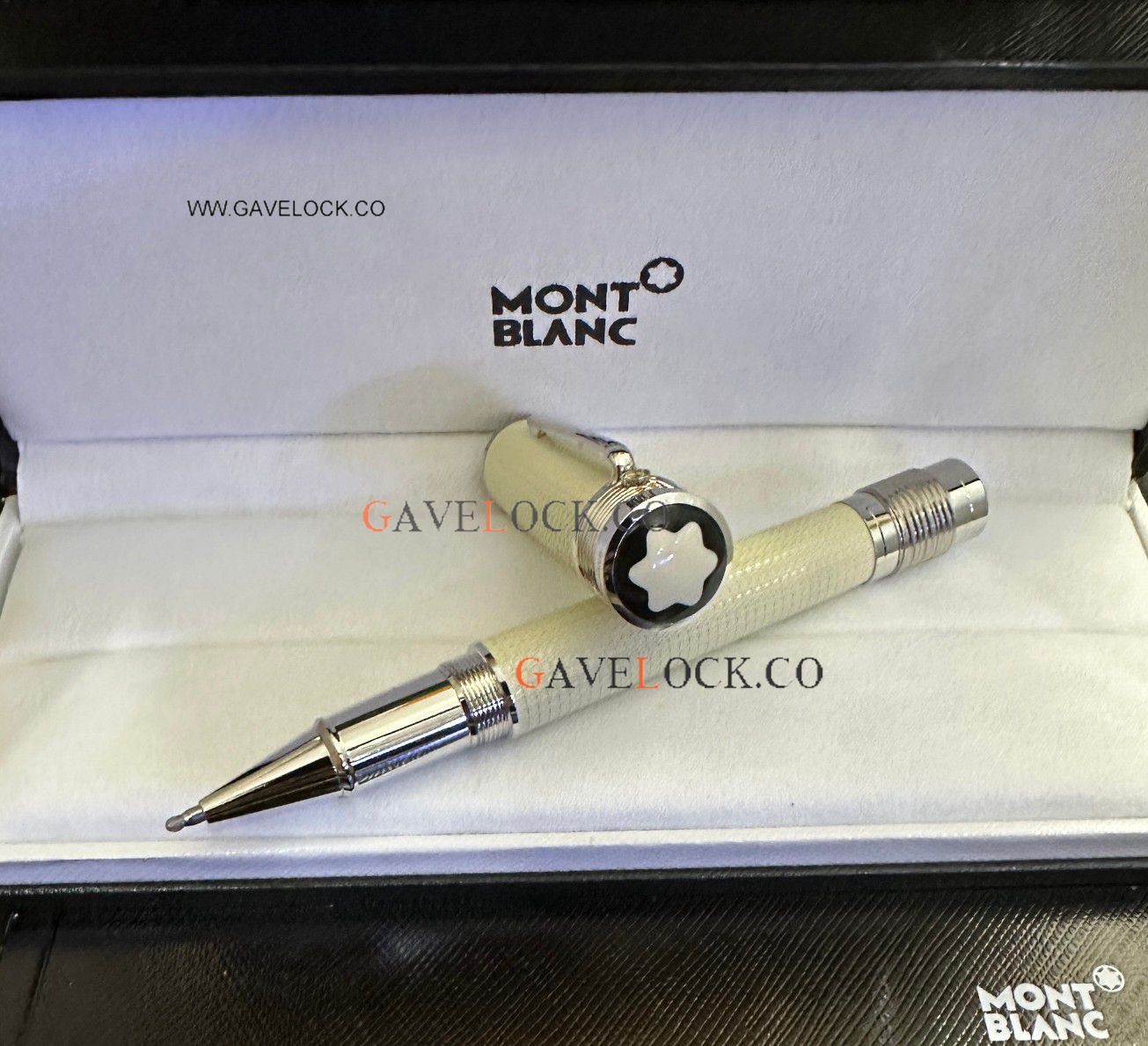 AAA Copy MontBlanc Gandhi Limited Edition Cream & Silver Clip Rollerball Pen